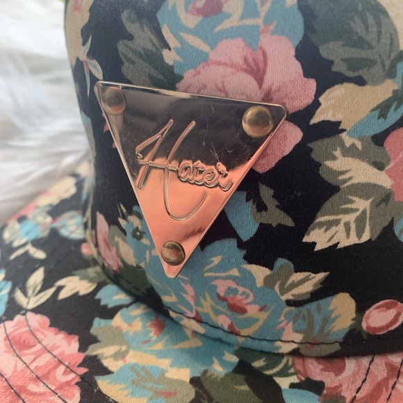 Vintage Hater Black & Floral SnapBack - Picture 2 of 5